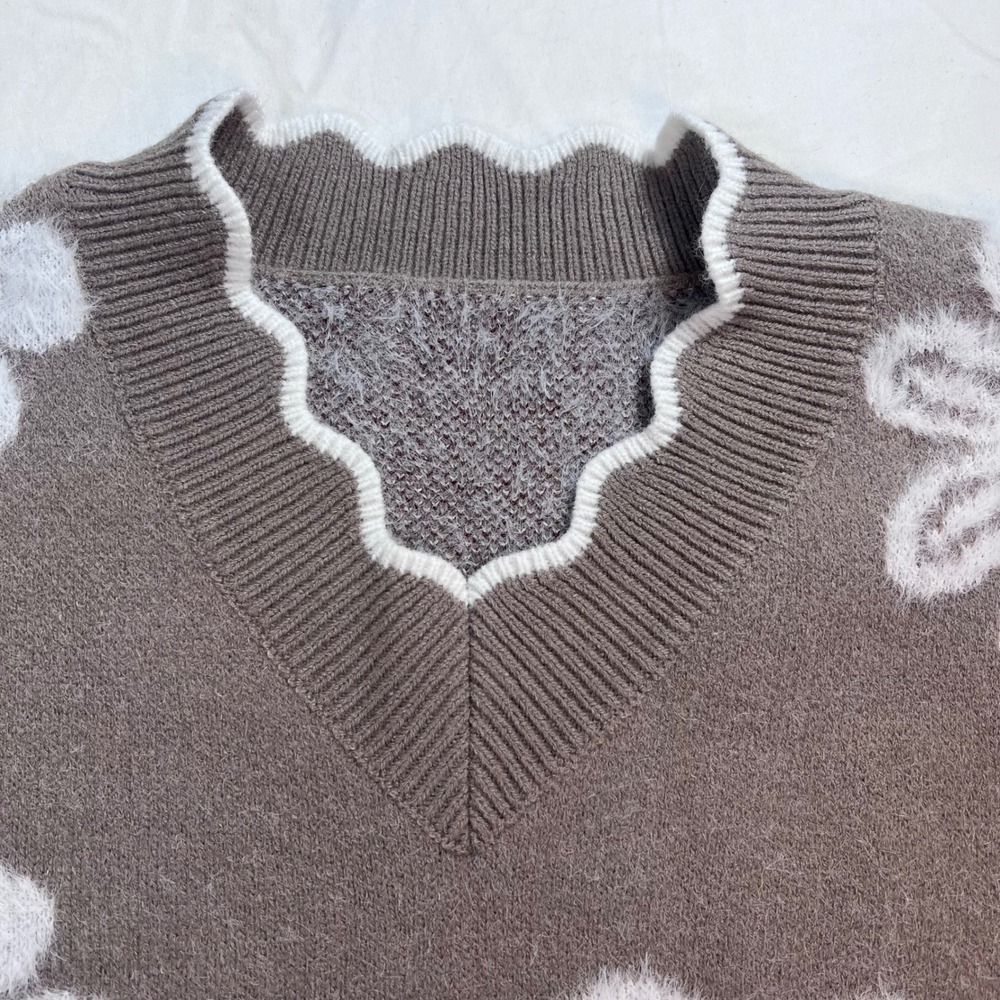 Womens Floral Daisy Scalloped V-Neck Knit Sweater Taupe Brown White Large - Picture 2 of 11
